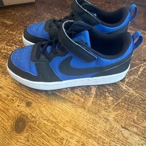 Nike Kids Royal Blue and Black Hook-and-Loop Low-Top Sneakers